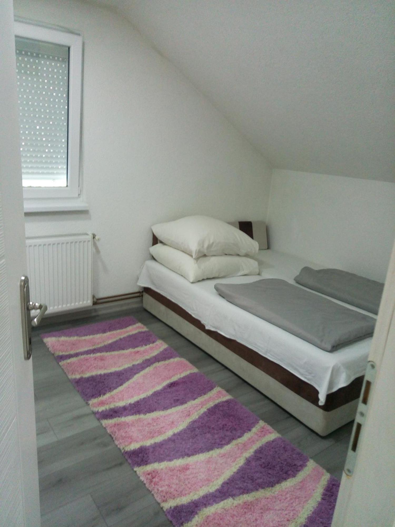 Apartman All Seasons Hotonj Habitación foto